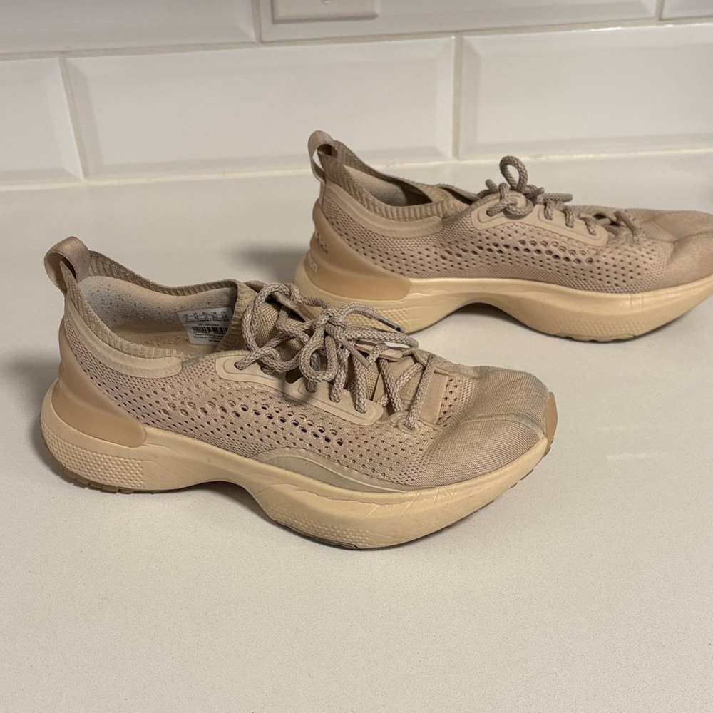 lululemon athletica Chargefeel 3 Beige Athletic Shoes - Picture 8 of 12